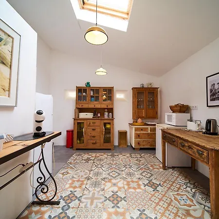 Casa Palmeira - Magically Beautiful With Private Pool, Great Beaches Nearby فيلة